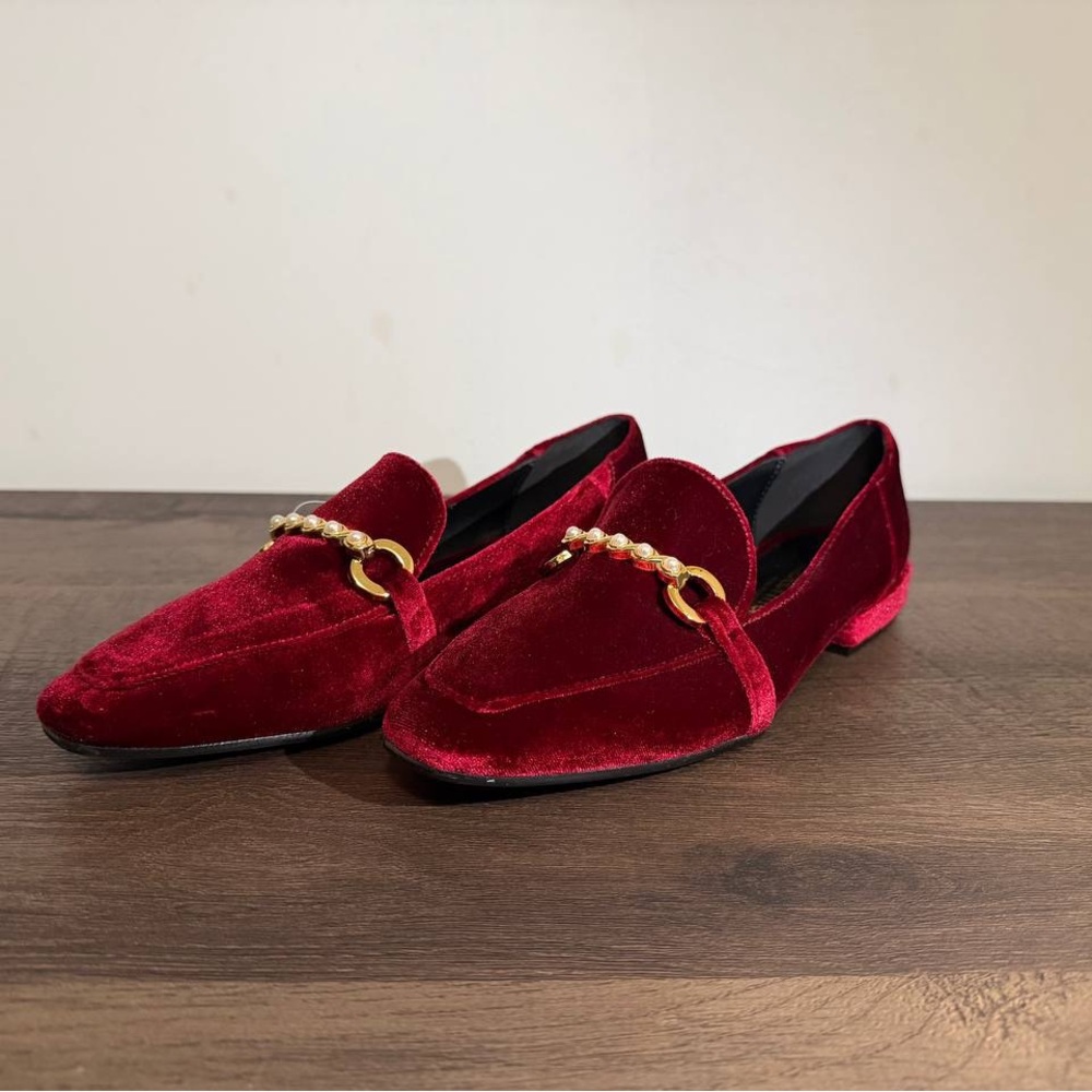 Elegant Red Velvet Loafers